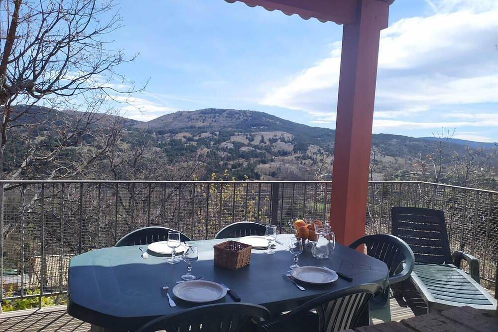 Le Cheiron - Coursegoules in Coursegoules, Region de Cannes