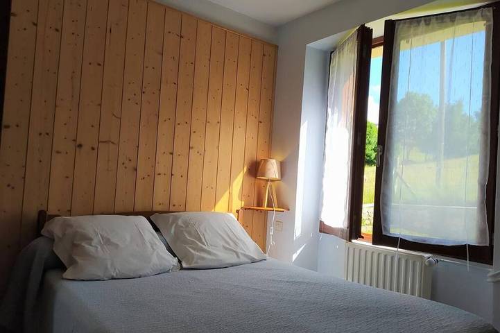 Location de vacances pour 4 personnes, avec jardin, animaux acceptés à Saint-Alban-sur-Limagnole - 2