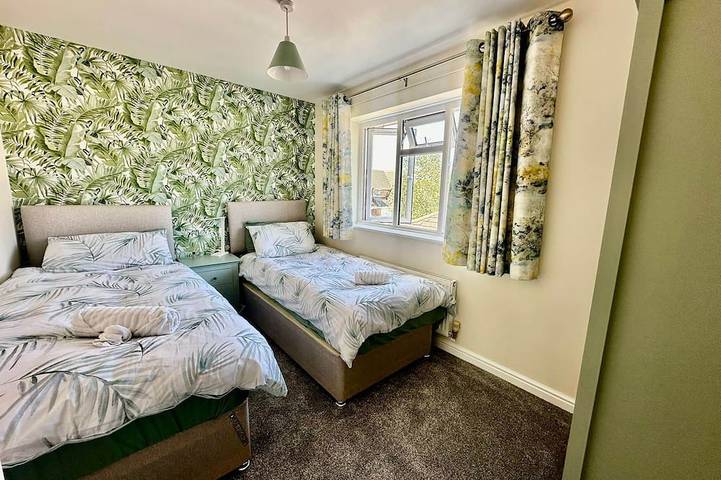 Family-run 5 star accommodation with Consistent Superhosts - home from home in Warwickshire
