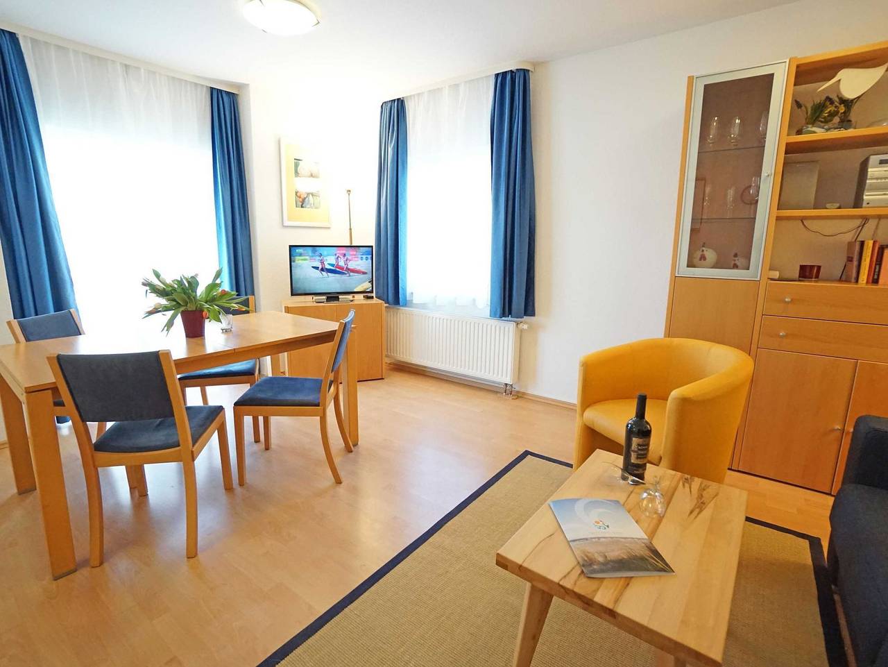 Ganze Ferienwohnung, Feriendomizil Goethestraße, Wohnung Lachmöwe (Whg. 3) - Ferienwohnung Lachmöwe (Whg. 3) in Drei Kaiserbäder, Heringsdorf