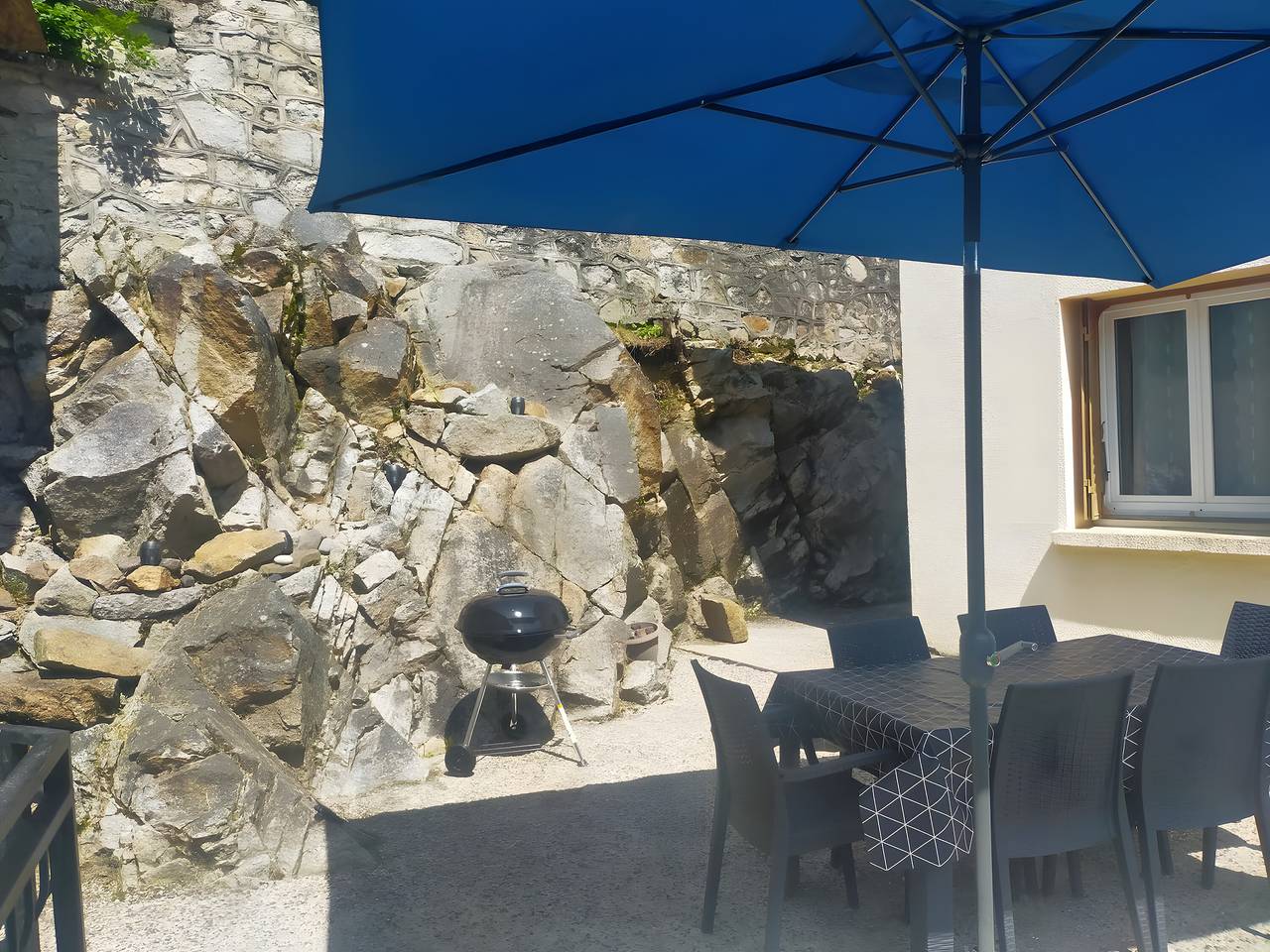 Ganze Wohnung, Appartement 'L'r Du Roc, Duplex 3' mit Bergblick und Wlan in La Bourboule, Regionaler Naturpark Volcans d'Auvergne
