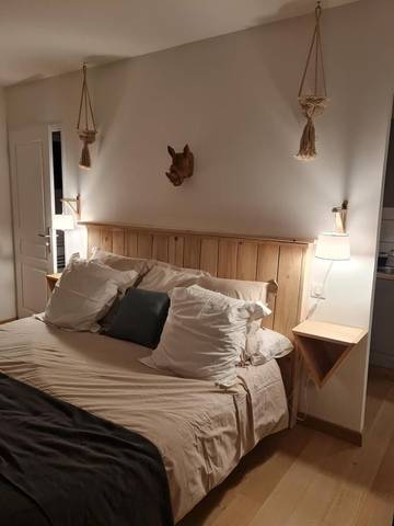 Cottage pour 2 personnes, avec piscine ainsi que terrasse et vue à Palaja