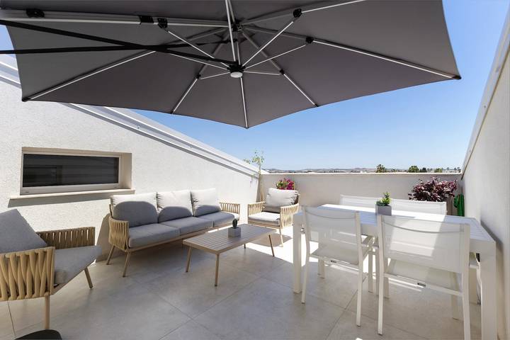 Giordano House: Panoramic Penthouse with Pool and Spa Overlooking the Sea