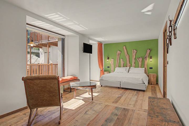 Chambre 'Boscaiolo' avec coin cuisine et balcon vue montagne in Morgex, Comune di Morgex
