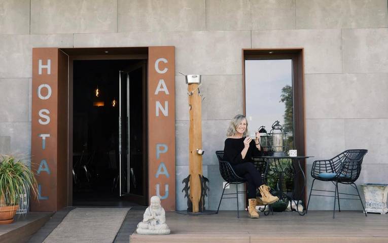 Casa de huéspuedes para 4 personas, con jardín y piscina además de balcón y vistas - 1