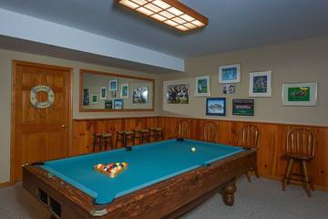 Vacation House for 12 Guests in Garrett County, Deep Creek Lake, Picture 2