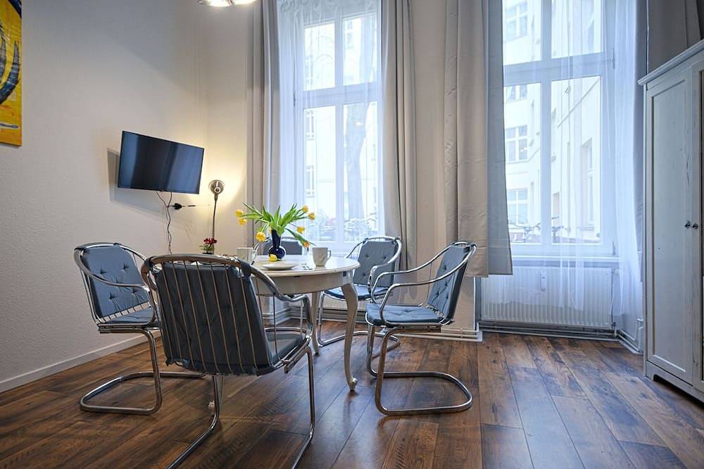 Ganze Wohnung, Ruhige Hinterhofwohnung Berlin Ecke Schönhauser in Prenzlauer Berg Berlin, Berlin