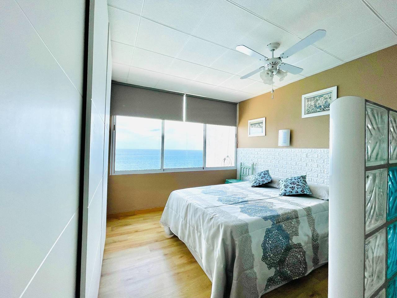 Appartement entier, Escapade avec vue sur la mer à La Garrofa in Almería, Costa de Almería