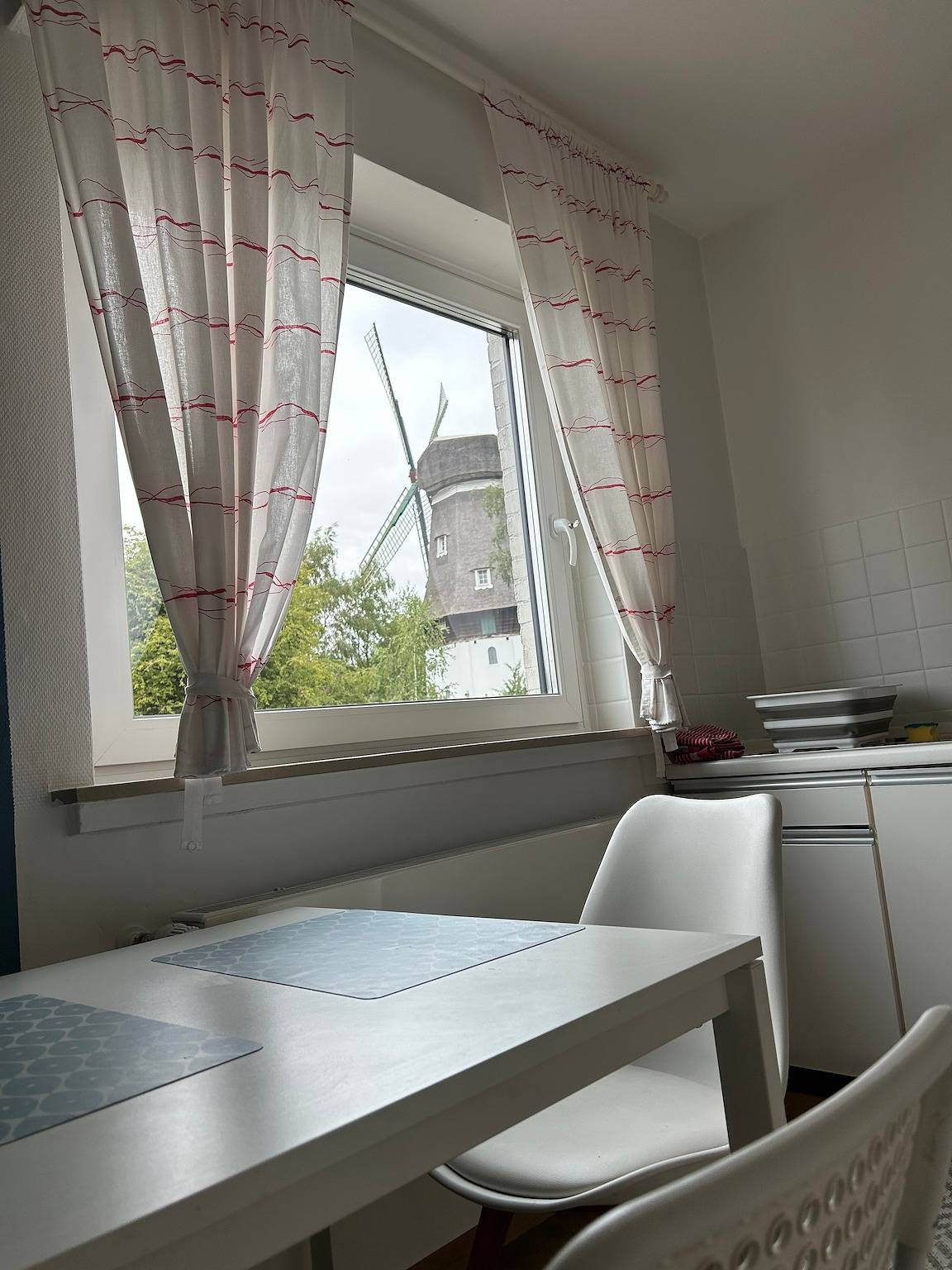 Ganze Wohnung, Familienfreundliche Wohnung in Achim mit Garten, Balkon und Wlan in Achim, Landkreis Verden