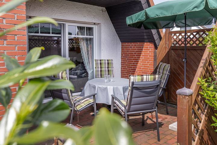 Ferienhaus für 4 Personen, mit Terrasse und Garten in Neuharlingersiel