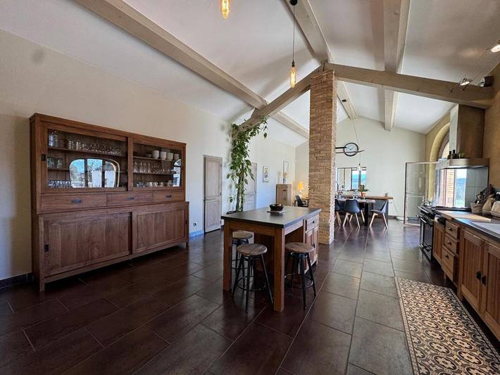 Location de vacances pour 19 personnes, avec vue ainsi que piscine et jardin à Montboucher-sur-Jabron - 2