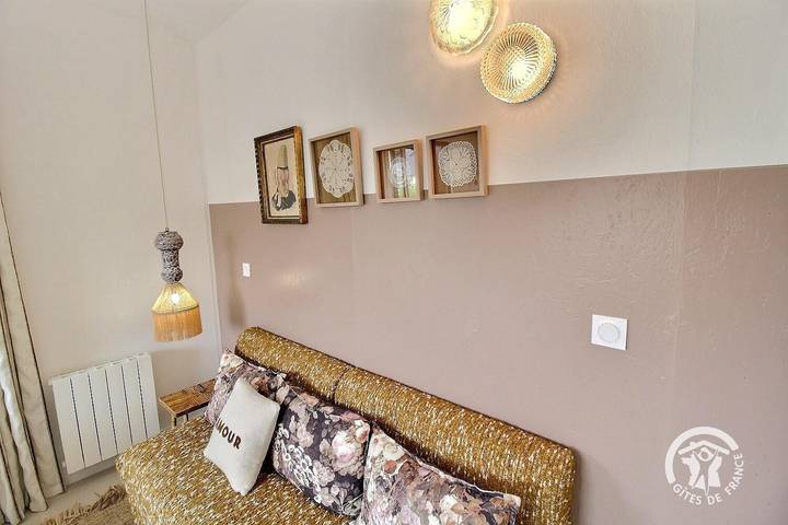 Gîte pour 2 personnes, avec jardin à Créhen - 4