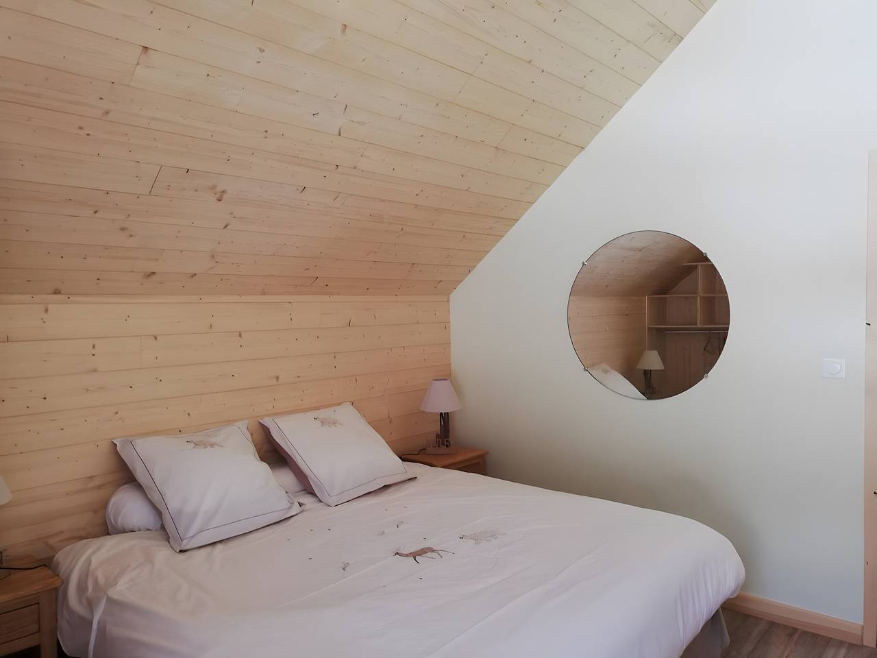 Bed and Breakfast 'Chambres D'hôtes La Givrine Clarée' with Mountain View, Private Terrace and Wi-Fi in Val-des-Prés, Briançon region