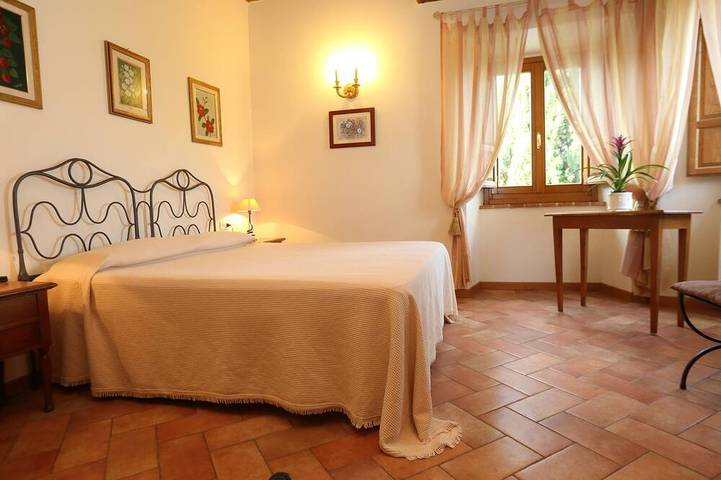 Apartamento 2 dormitorios - 1 baño - 5 plazas - wifi - piscina in Serravalle Pistoiese, Provincia de Pistoia