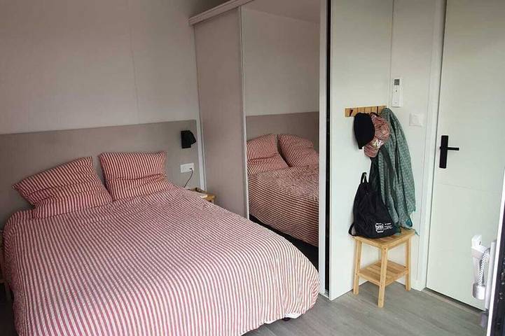 Gîte pour 10 personnes, avec piscine ainsi que jardin et terrasse dans Bétahon - 3