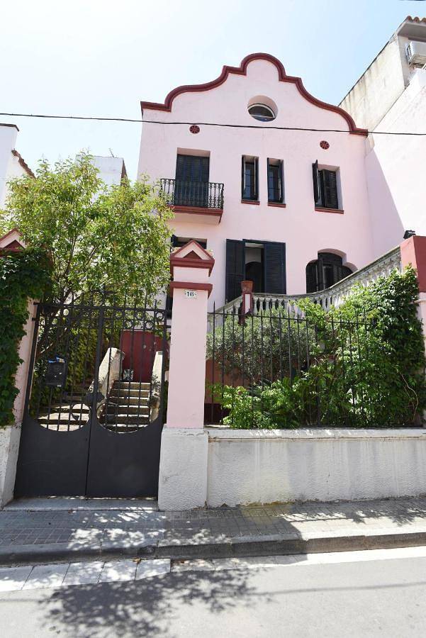 Apartamento de vacaciones para 8 personas, con jardín además de piscina y vistas, Se admiten mascotas - 1