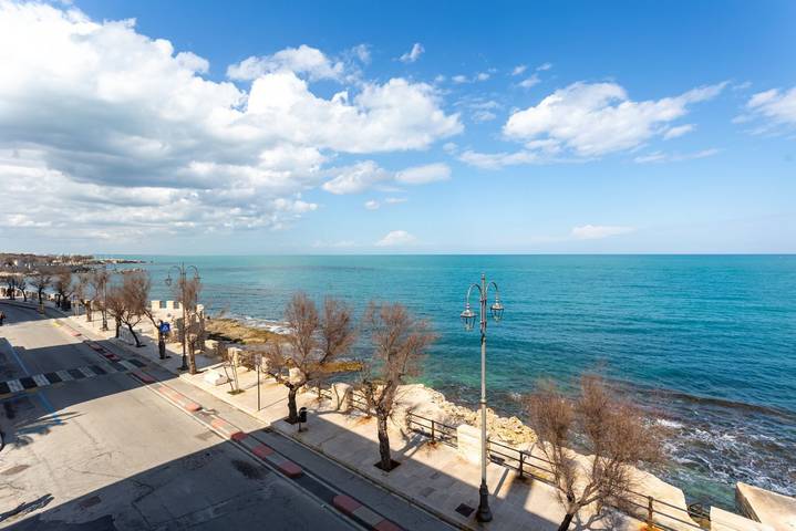 Ganze Wohnung, Portsea Apartment in spiaggia Algida, Giovinazzo