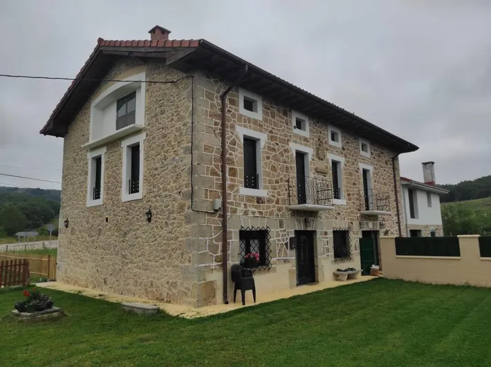 Casa de vacaciones para 4 personas, con jardín y vistas, Se admiten mascotas - 1