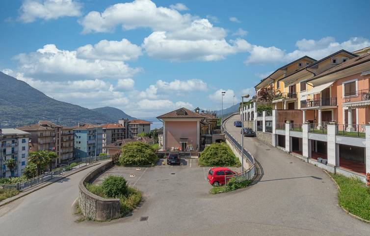 Ferienwohnung für 6 Personen, mit Terrasse und Seeblick am Ortasee - 2