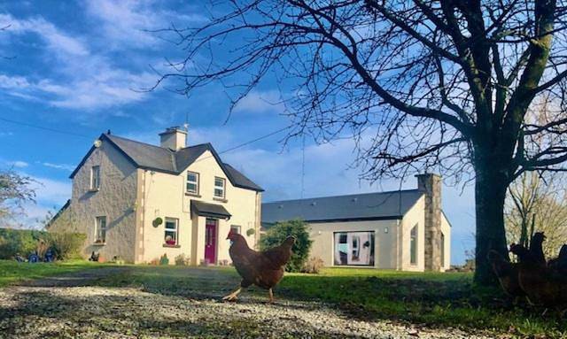 Bed and breakfast for 2 people, with Garden in Castlebar