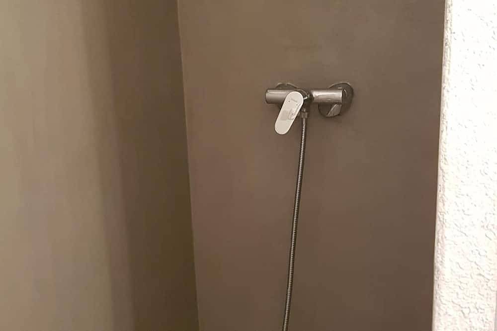 Appartement entier, Studio  à 15 mn du parc ornithologique du Pont de Gau in Saintes-Maries-de-la-Mer, Région d'Arles