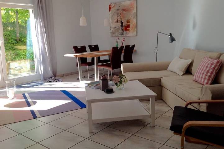 Appartement de vacances pour 3 personnes, avec Terrasse et Jardin à Paderborn