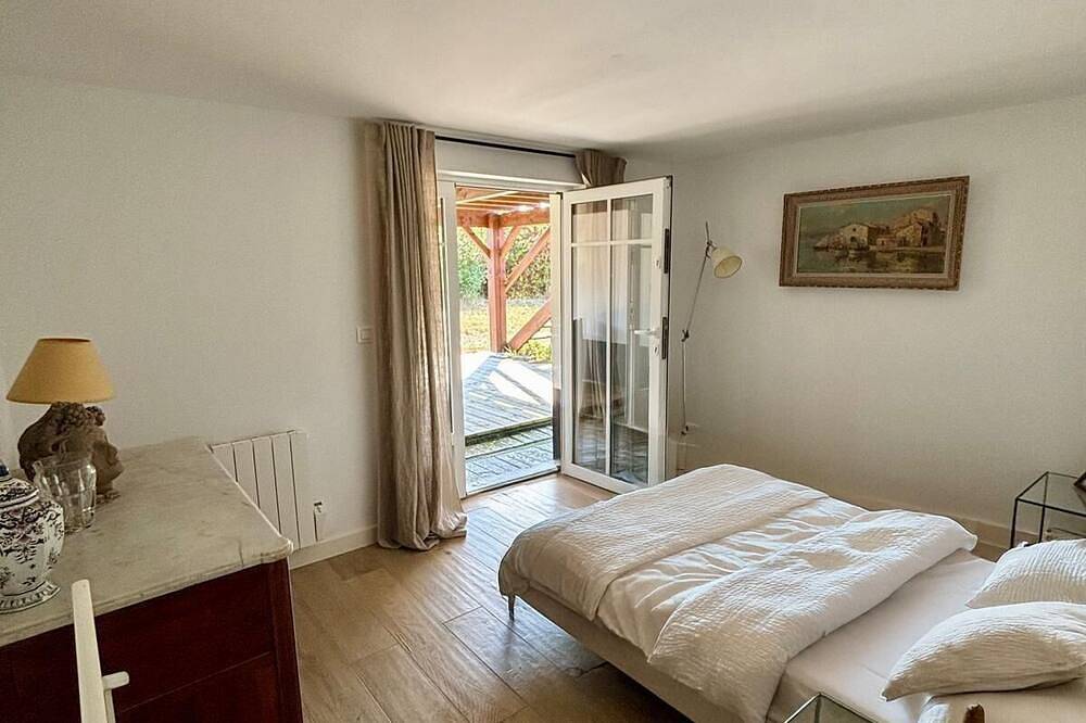 Maison au cœur du site ostréicole in Bourcefranc-le-Chapus, Côte de Beauté