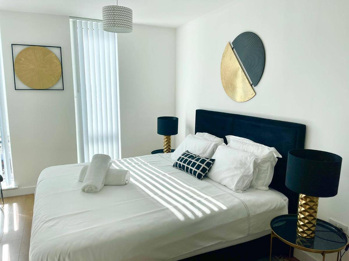Entire apartment, Two-Bedroom Apartment in Bracknell, Berkshire