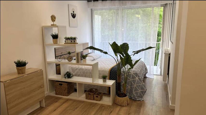 Appartement de vacances pour 4 personnes, avec balcon ainsi que vue et jardin