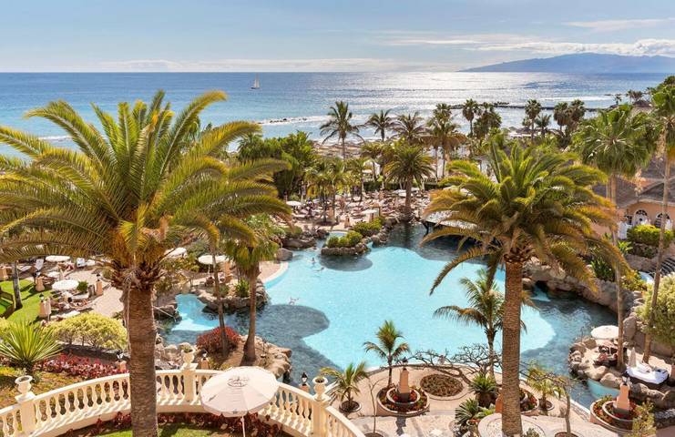 Hotel voor 3 personen, with Balkon and Terras as well as Tuin and Kinderzwembad op Tenerife