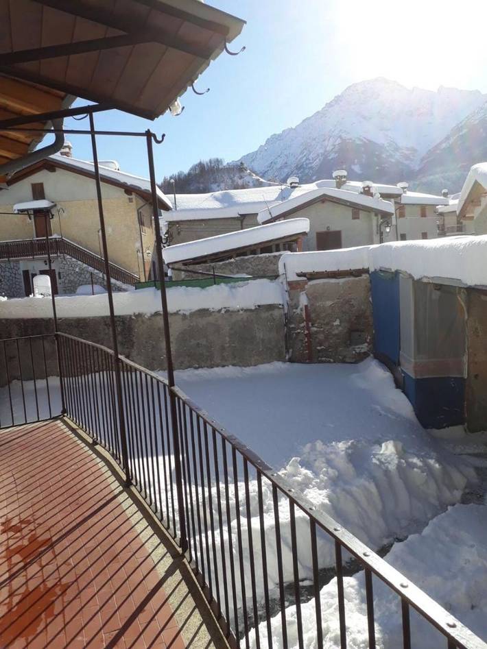 Gîte pour 6 personnes, avec balcon, animaux acceptés à Entracque - 4