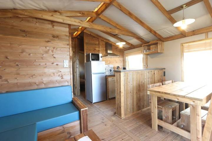 Tente pour 5 personnes, avec bassin pour enfant dans le Finistère - 2