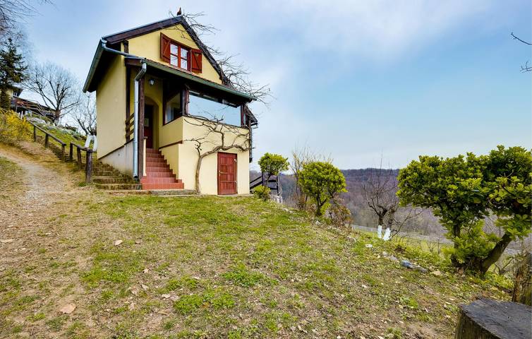 Ferienhaus für 5 Personen, mit Ausblick und Terrasse sowie Garten - 1