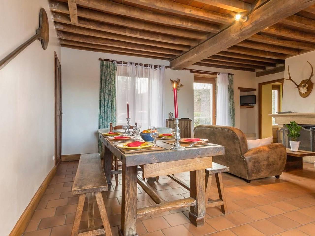 Haus am privaten Teich, ideal für Angeln und Natur in Saint-Saulge, Nièvre