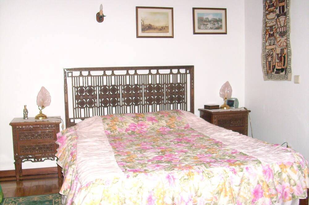 Schönes Haus in der grünen kleinem Bauernhof, privaten Pool und in der Nähe zu den Stränden in Espargo, Santa Maria da Feira