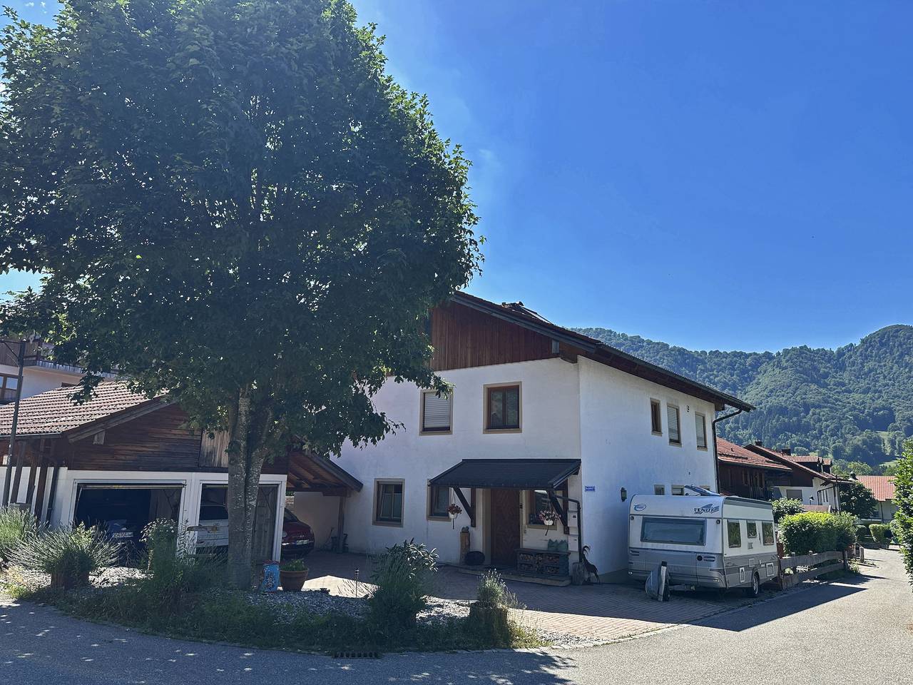 Ganze Ferienwohnung, Ferienwohnung Schwinghammer - Ferienwohnung 28 qm Wohnraum mit offener Küche und separates Schlafzimmer in Kampenwand, Aschau im Chiemgau