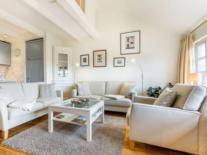 Ganze Ferienwohnung, Elbe, Wohnung Nr. 8 - Haus Elbe - liebevoll ausgestattete Obergeschoss-Wohnung unter Reet in Keitum, Sylt (Gemeinde)