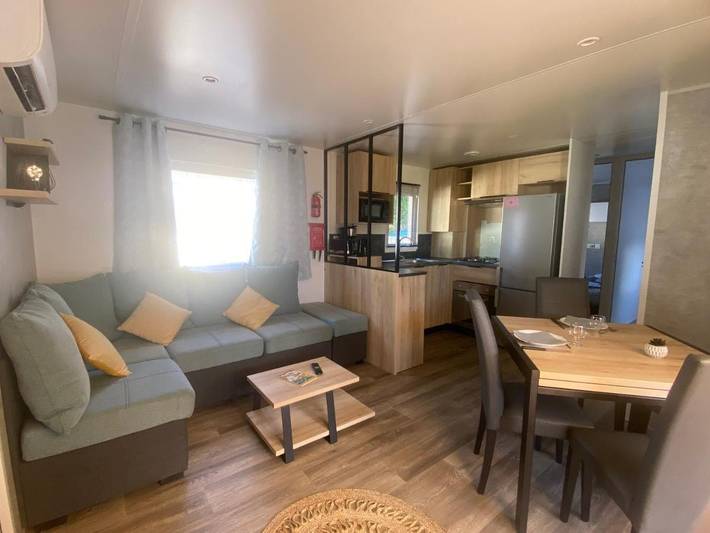 Camping pour 7 personnes, avec vue ainsi que piscine et terrasse à Parentis-en-Born - 3