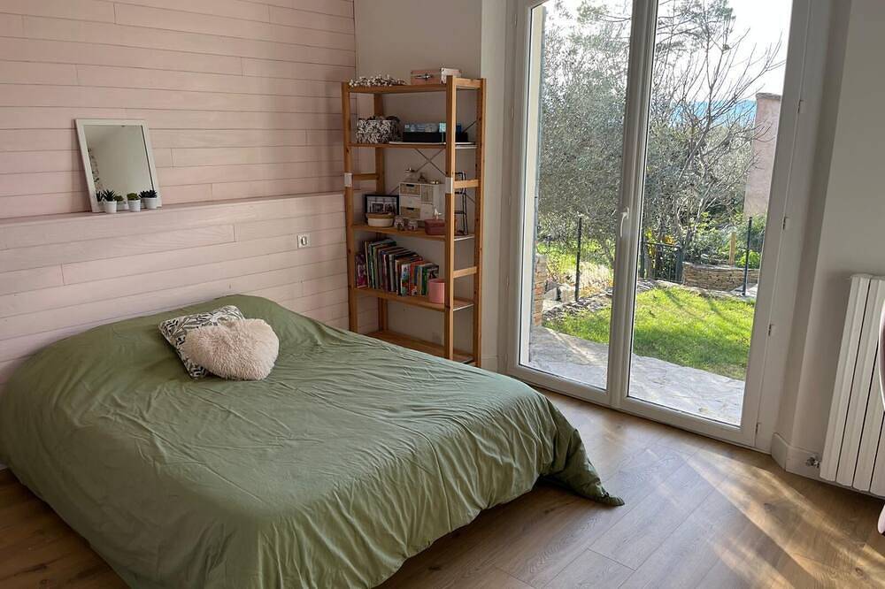 Large Provençal-style family home with swimming pool in a quiet location in Saint-Maximin-la-Sainte-Baume, Brignoles region