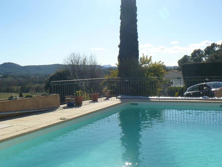 Chambre d’hôte pour 4 personnes, avec piscine ainsi que vue et jardin à Carcès - 3