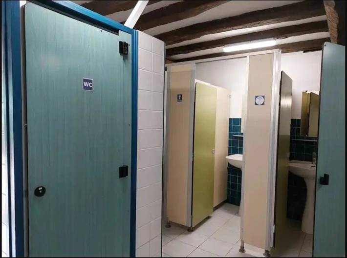 Tente pour 2 personnes, avec bassin pour enfant dans Saône-et-Loire - 4