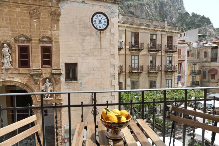 BnB für 2 Personen, mit Balkon und Ausblick in Cefalù