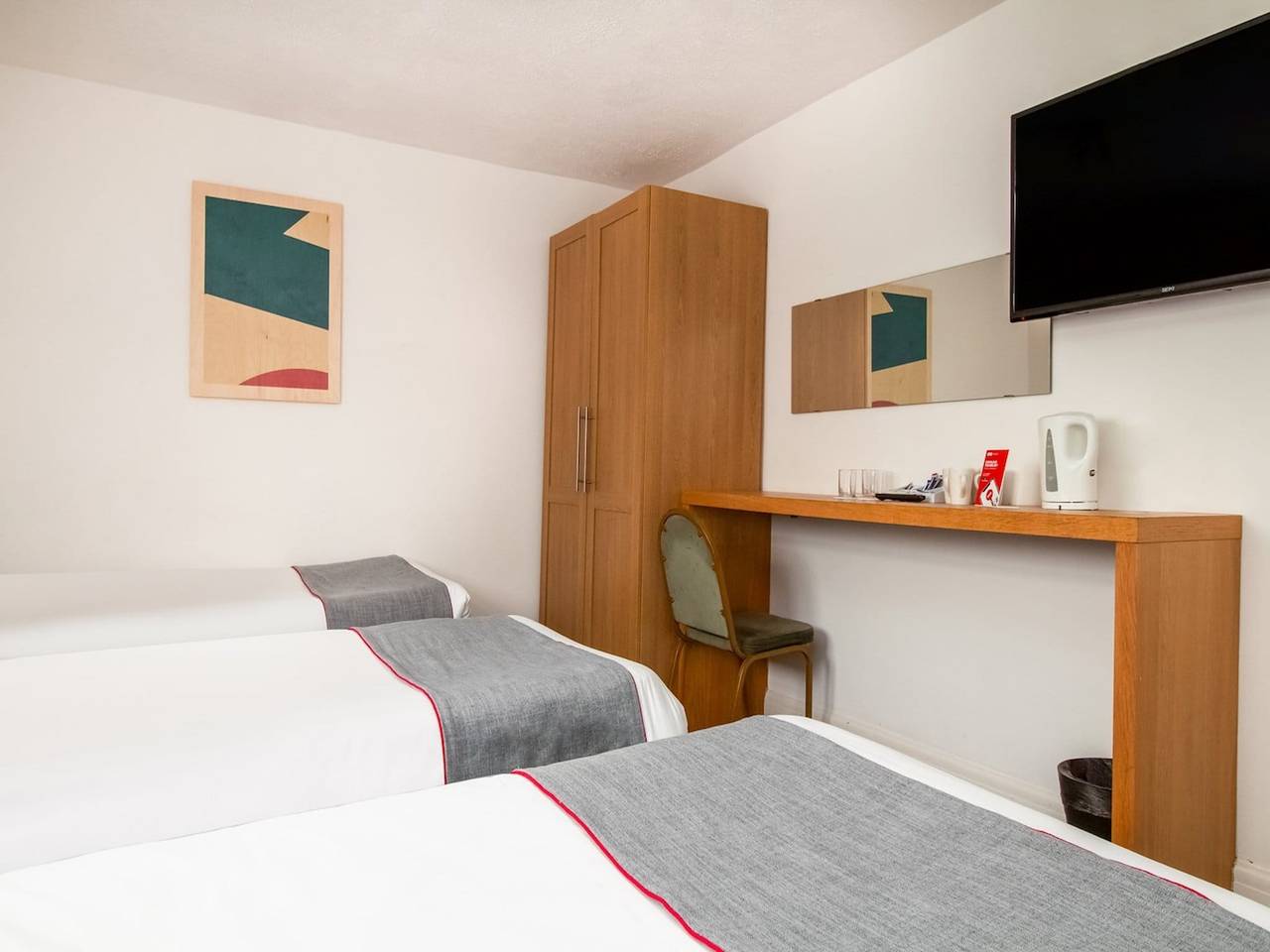 Superior Triple Room in Cardiff, Κάρντιφ