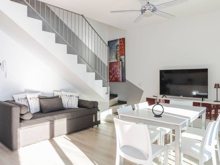 Ferienwohnung für 7 Personen, mit Balkon und Terrasse sowie Garten und Pool in Vercana