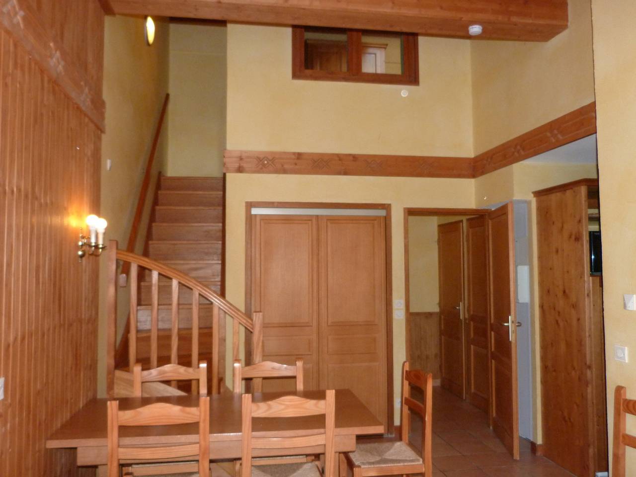 Entire apartment, Appart cosy 6 pers, proche pistes, Wifi, parking, draps inclus in Lanslevillard, Saint-Jean-de-Maurienne region