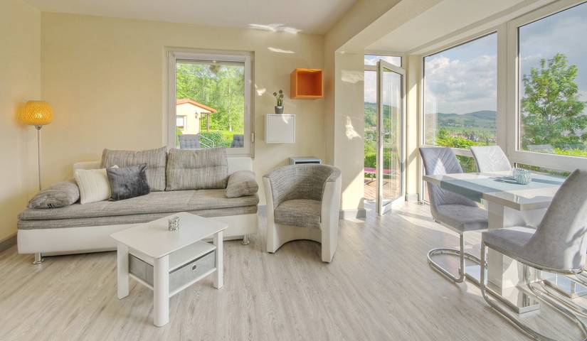 Ferienhaus für 4 Personen, mit Whirlpool und Sauna sowie Terrasse und Garten in Floh-Seligenthal - 4