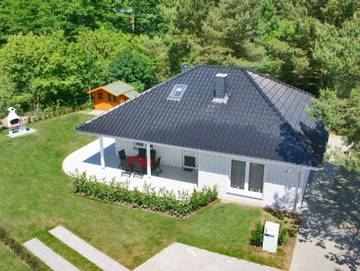 Ferienwohnung für 7 Personen, mit Garten in Karlshagen