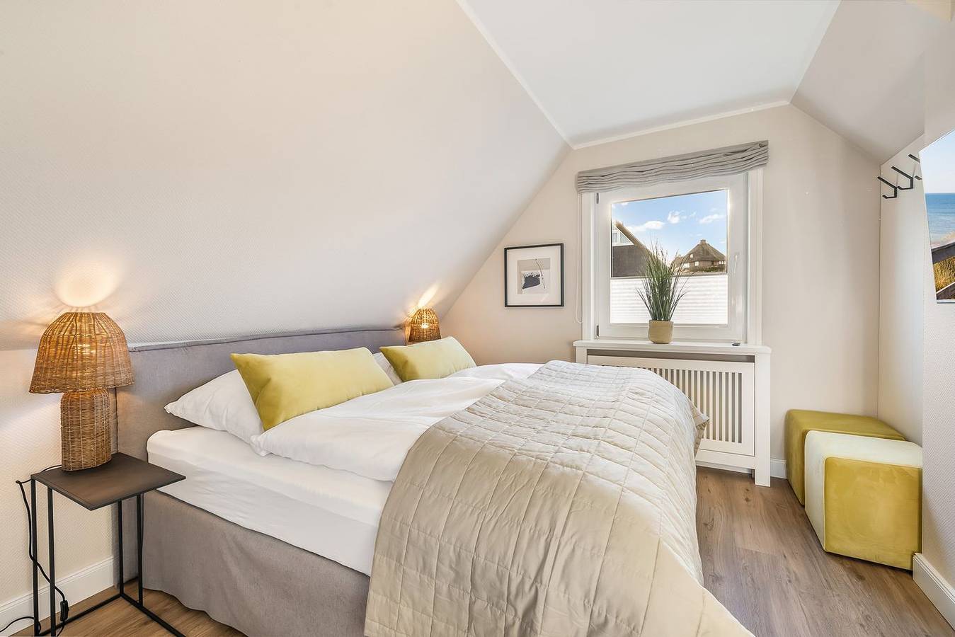 Ganze Wohnung, Hochwertige 3-Zimmer-Ferienwohnung in Hörnum mit Balkon, Sauna & Strandnähe in Hörnum, Sylt