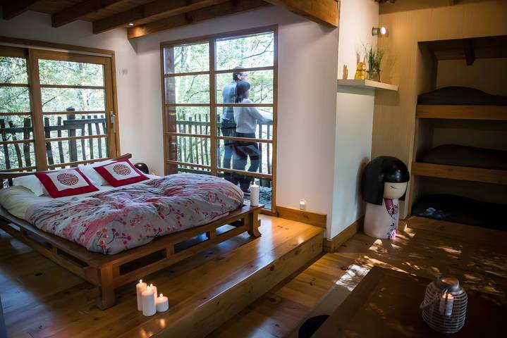 Cabane en bois pour 5 personnes, avec jardin, animaux acceptés en Dordogne
