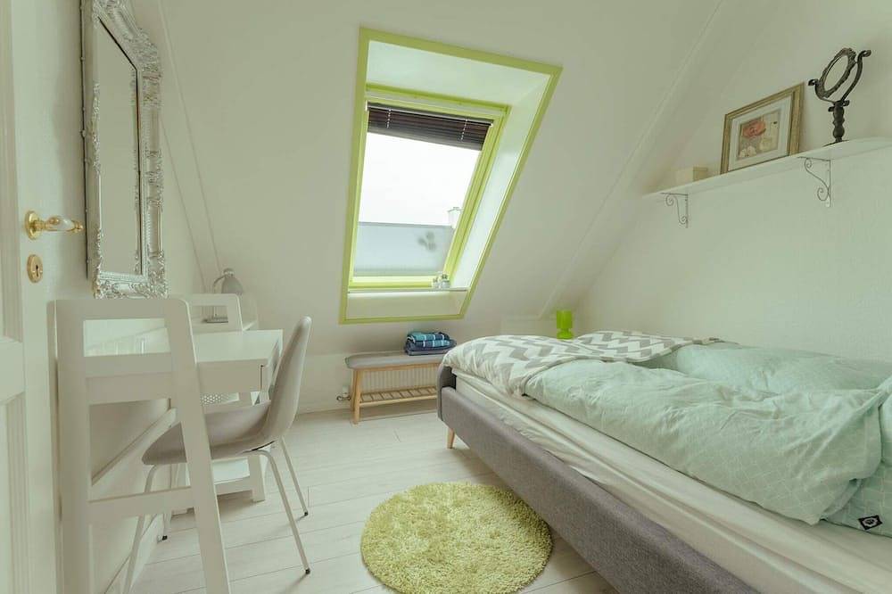 Cozy Loft with Views - By Traum Ferienwohnungen in Tórshavn, Faroe Islands
